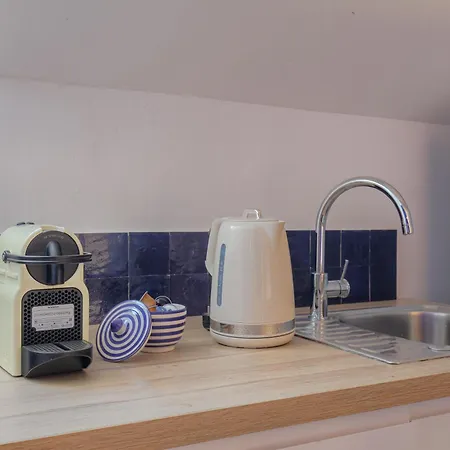 Ideal Pro & Couples - Calme- Dernier Etage - Cite Des Affaires Apartment